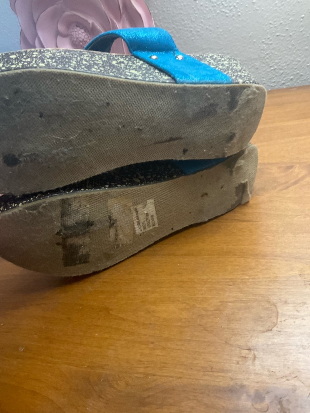 Black Canyon Outfitters Sparkles Jeweled Blue Wedge Sandals Size 9 - Picture 6 of 9